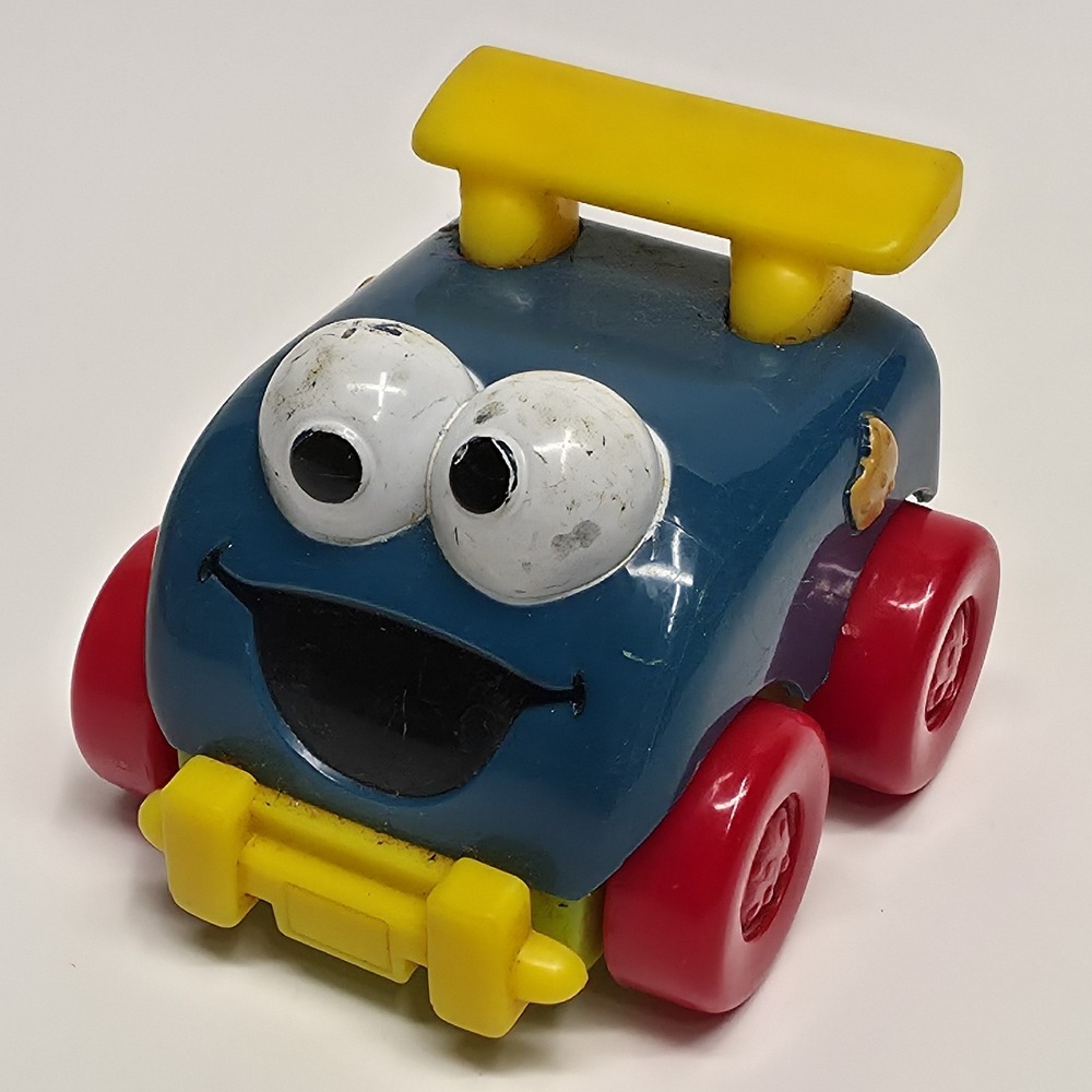 Mattel 2006 Sesame Street Cookie Monster Plastic Toy Vehicle Car K6042